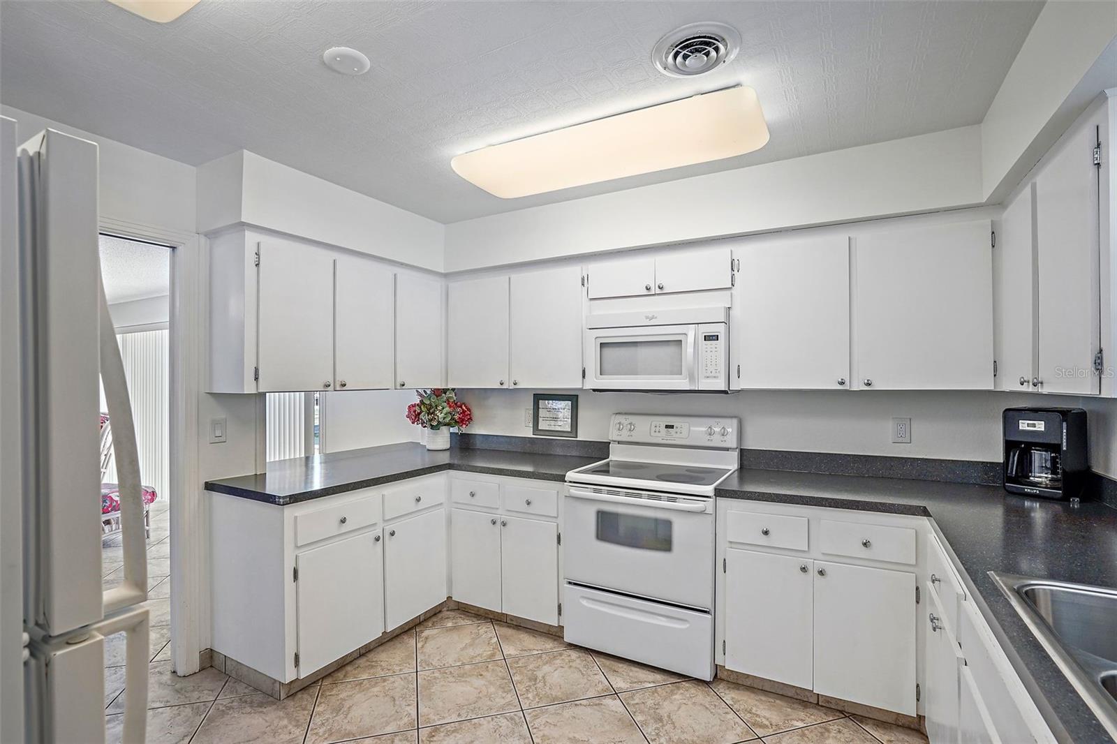 PORT BELLEAIR 4 CONDO - Residential