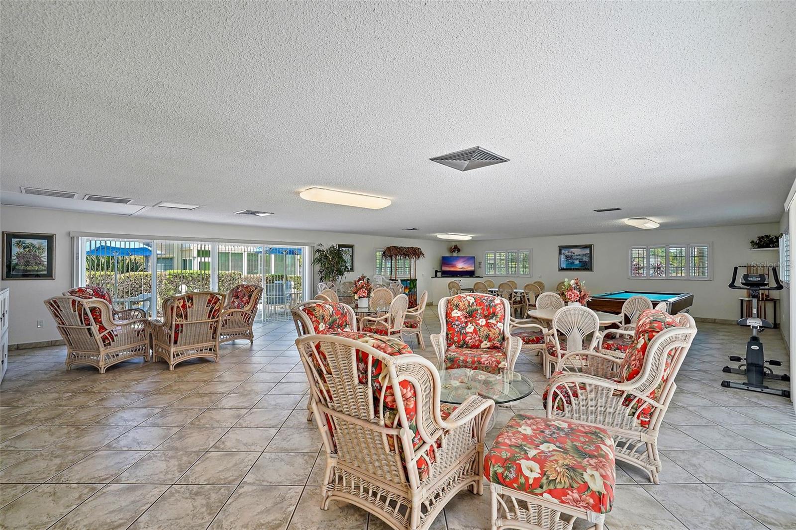 PORT BELLEAIR 4 CONDO - Residential