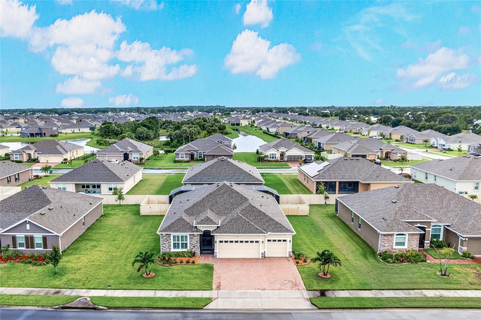 CRYSTAL BAY PH THREE - Residential