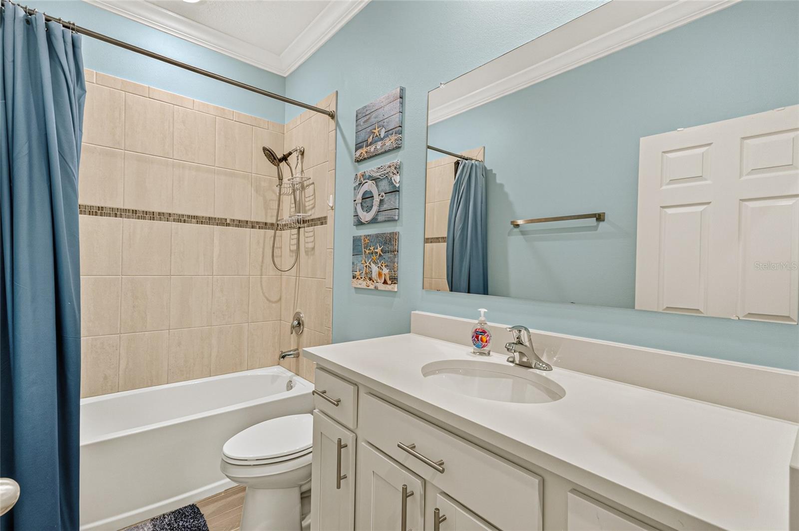 CRYSTAL BAY PH THREE - Residential