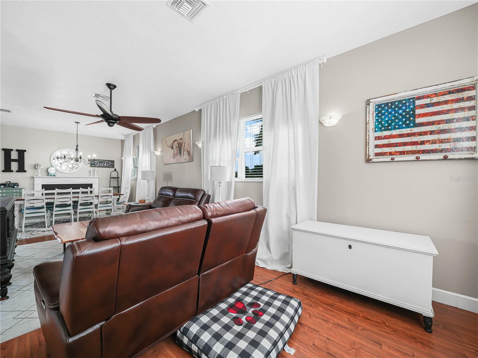 TORREY OAKS VILLAS - Residential