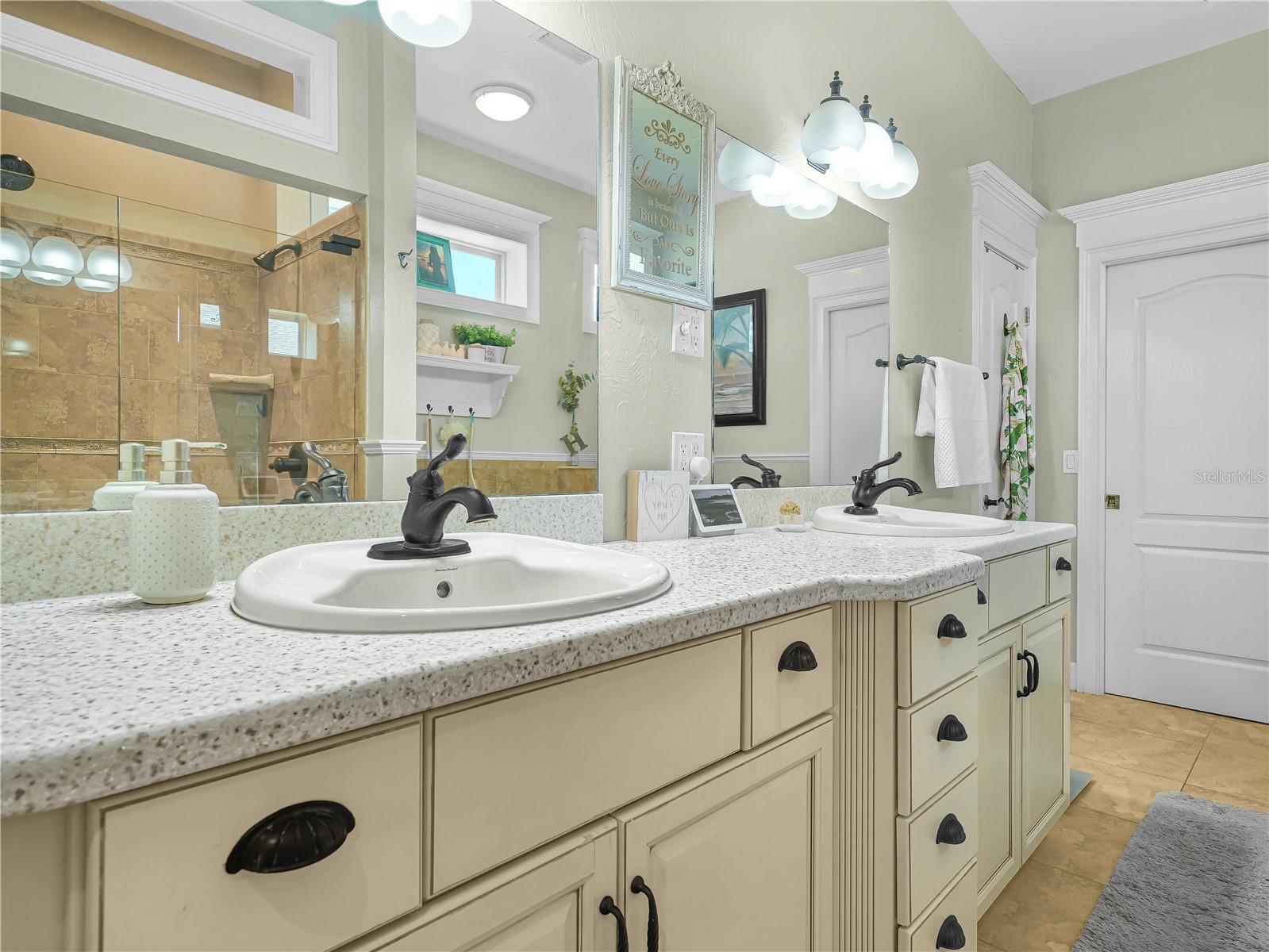 TORREY OAKS VILLAS - Residential