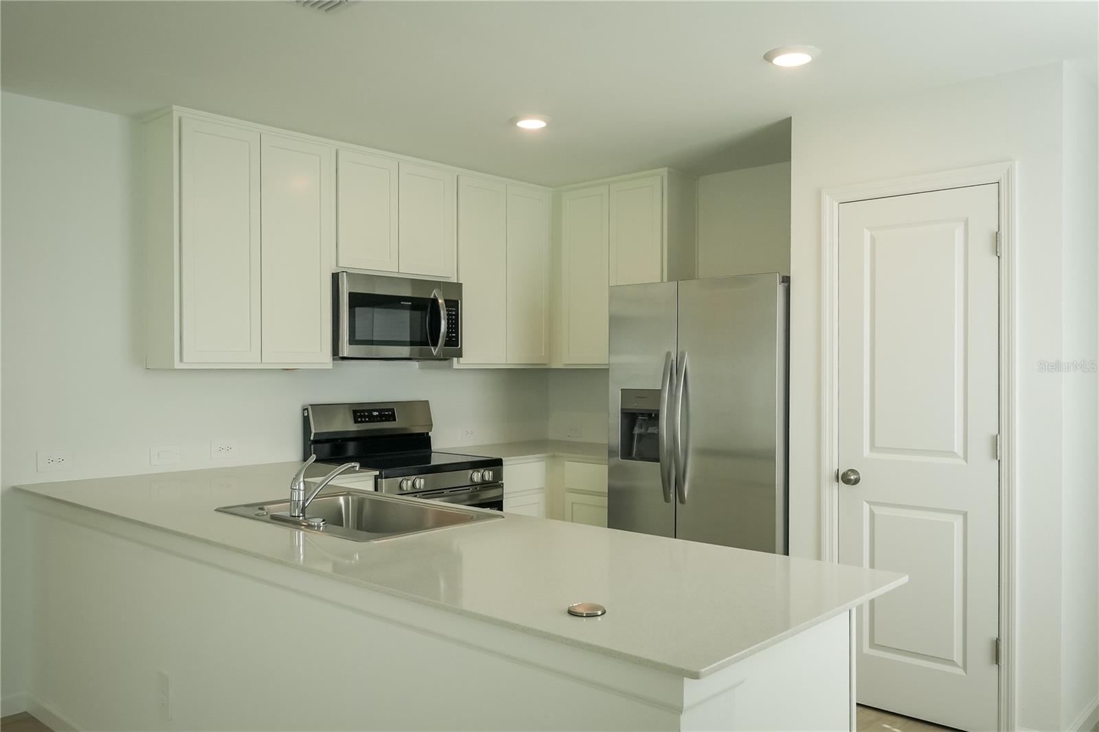 WESTVIEW POD B NBRHD 4 - Residential Lease