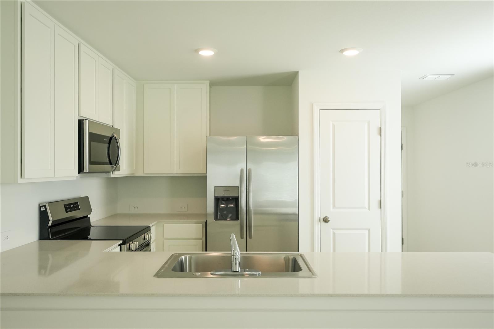 WESTVIEW POD B NBRHD 4 - Residential Lease