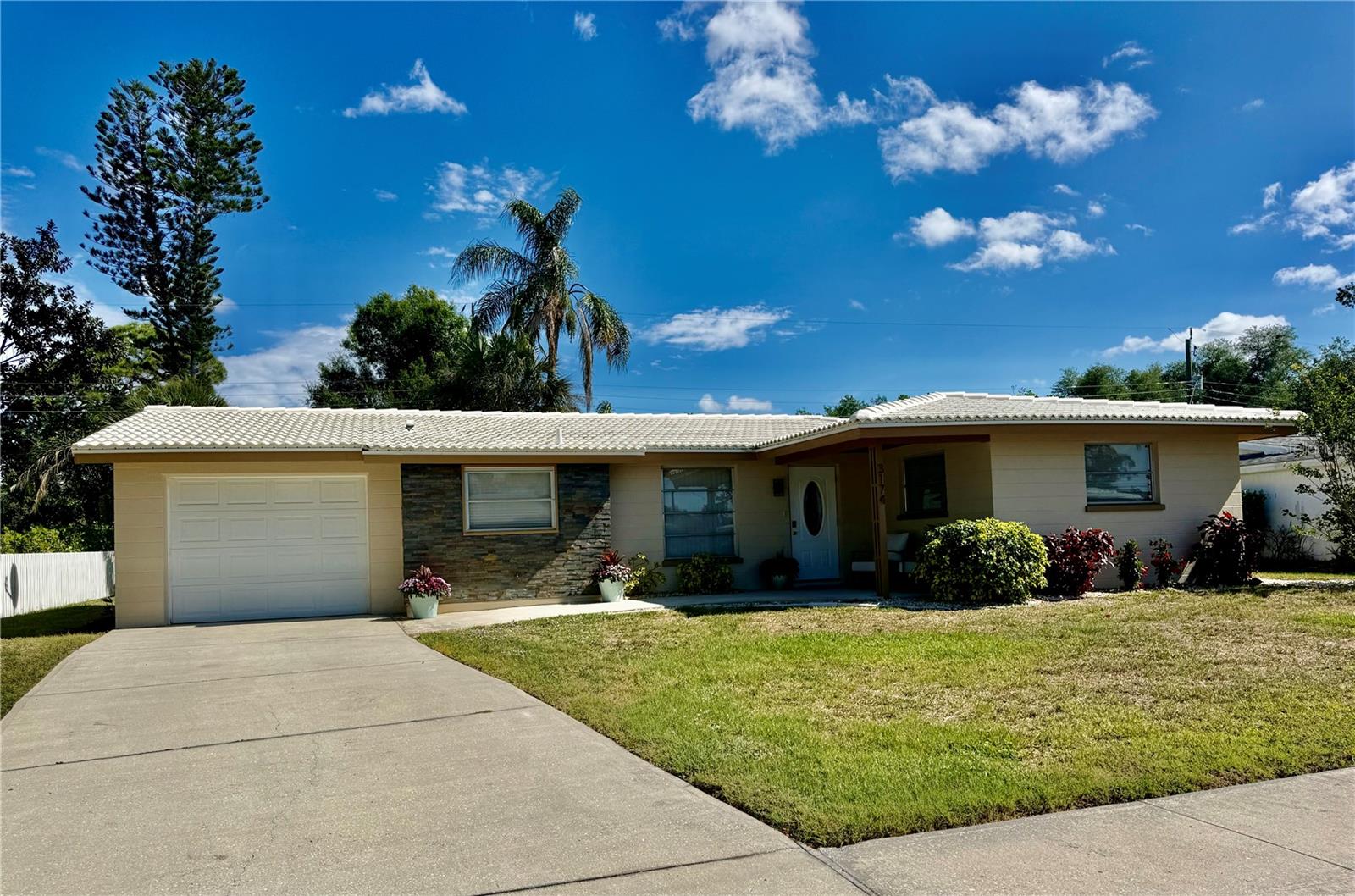 GULF GATE - Residential