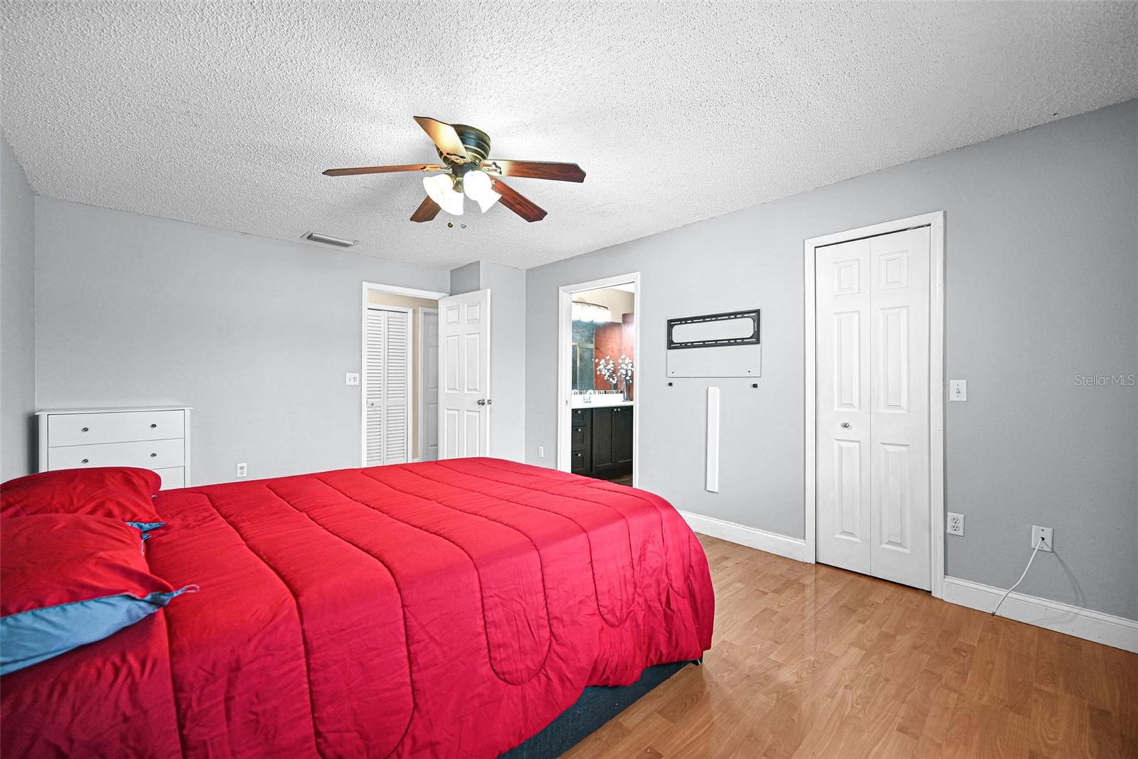MEADOW WOOD MANOR SEC 10 - Residential
