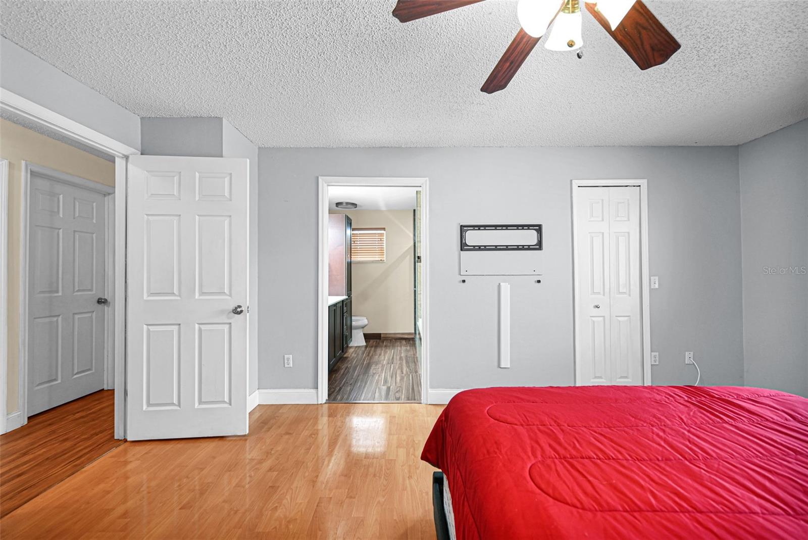 MEADOW WOOD MANOR SEC 10 - Residential