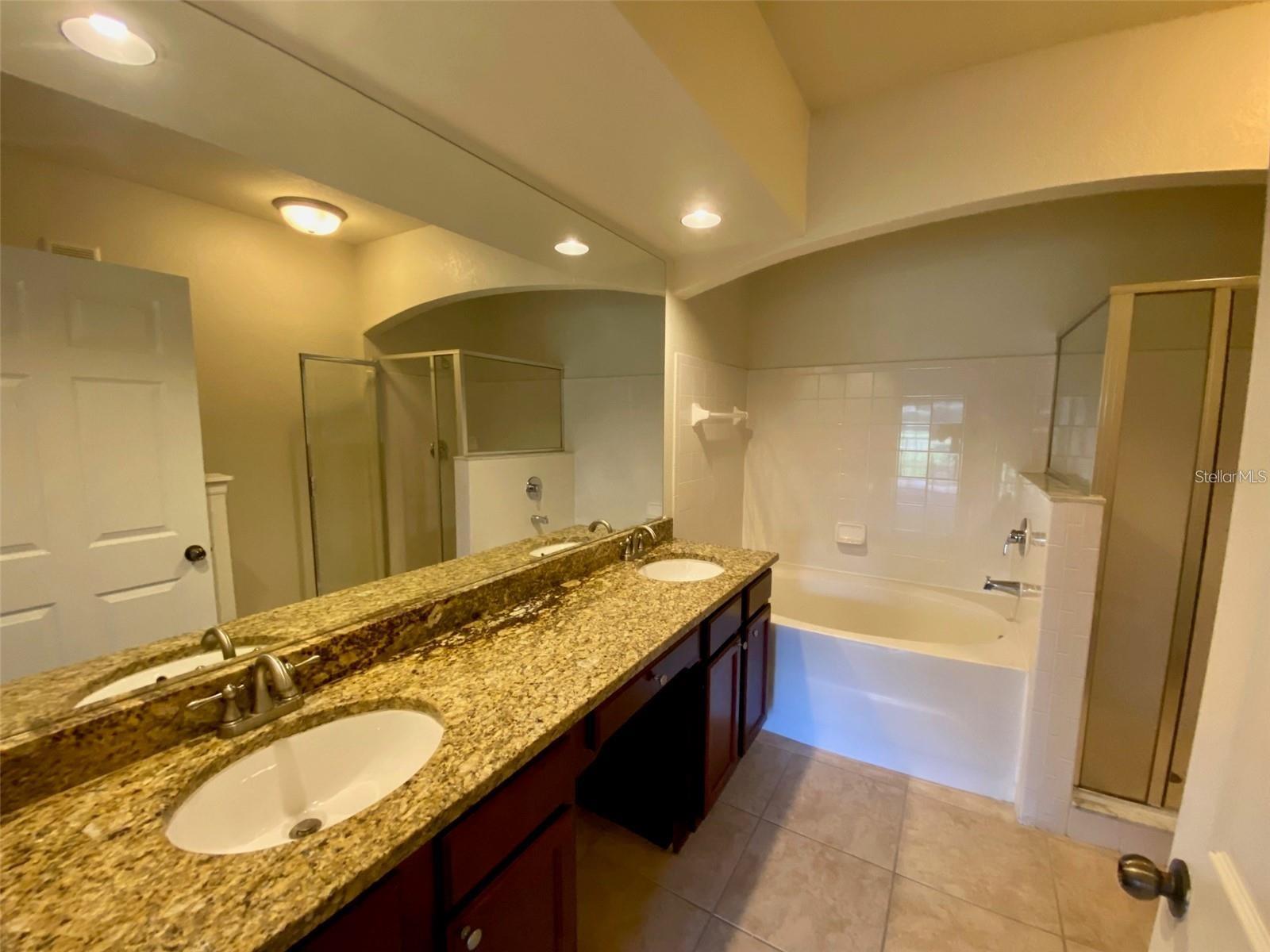 NOTTING HILL A CONDO - Residential Lease