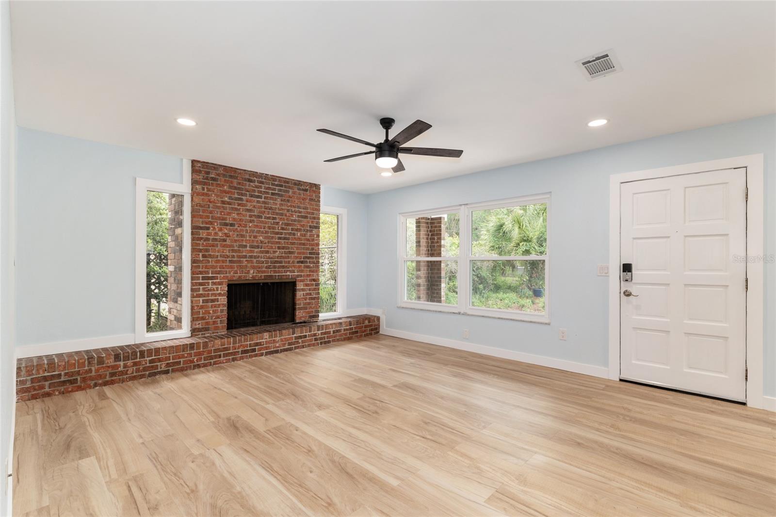 ELLIOT & LENGLE ADDN-HIGHLAND HEIGHTS - Residential