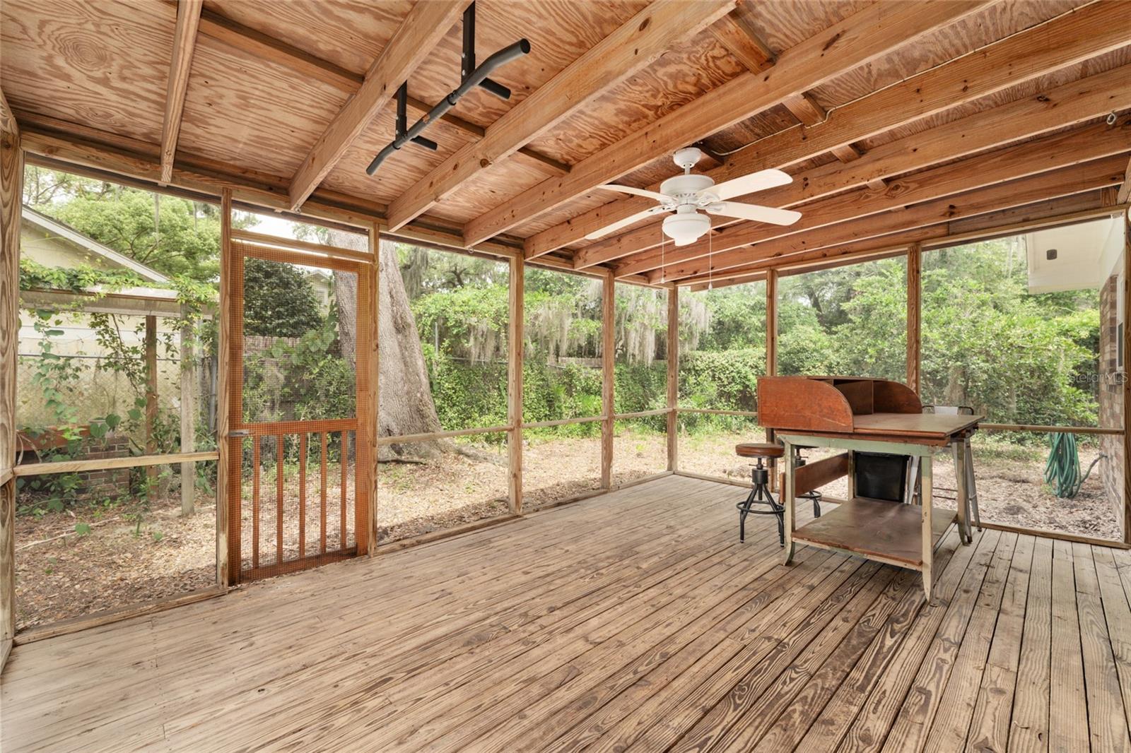 ELLIOT & LENGLE ADDN-HIGHLAND HEIGHTS - Residential