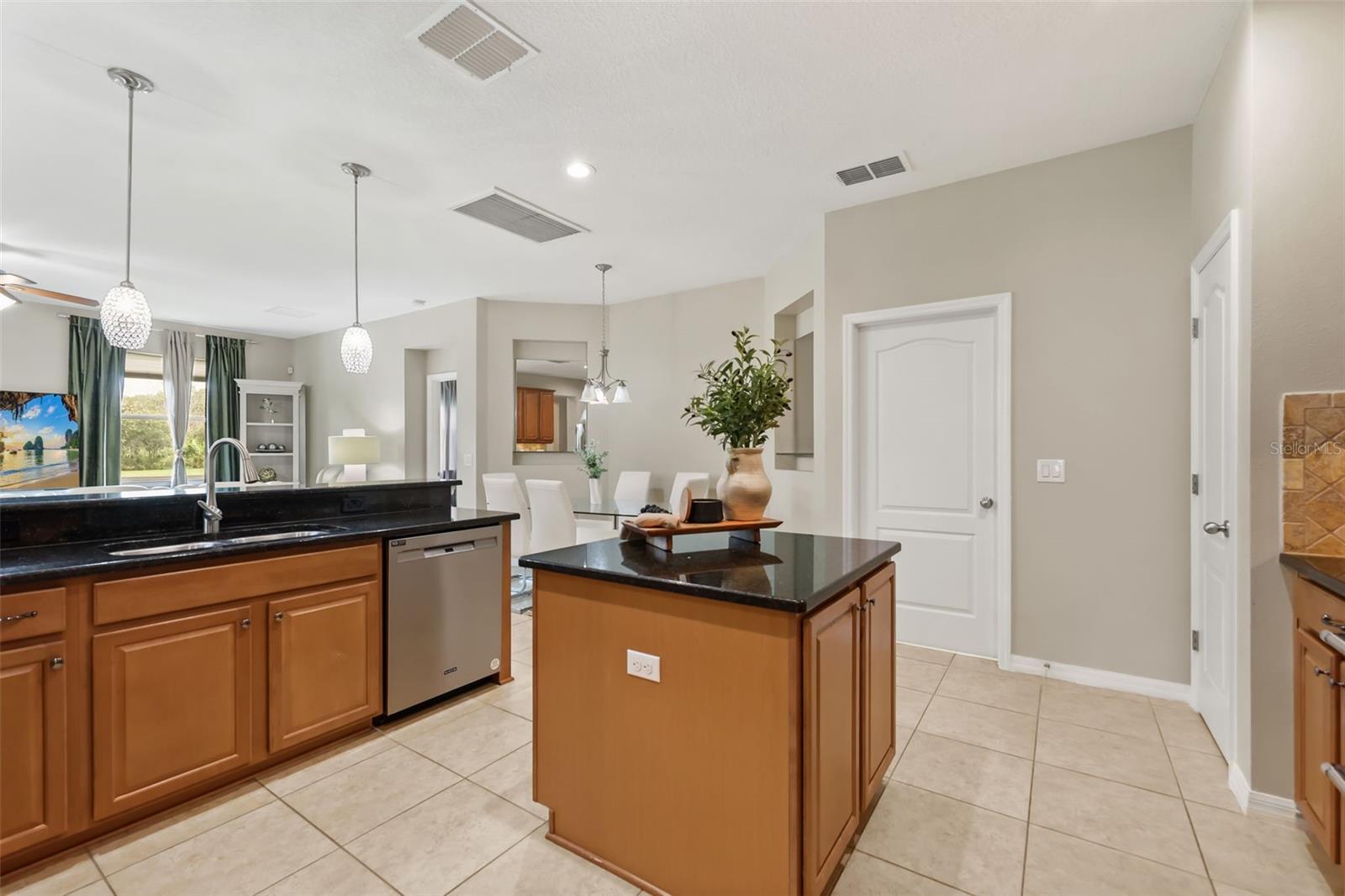 SHINGLE CREEK RESERVE AT THE OAKS PH 6 - Residential