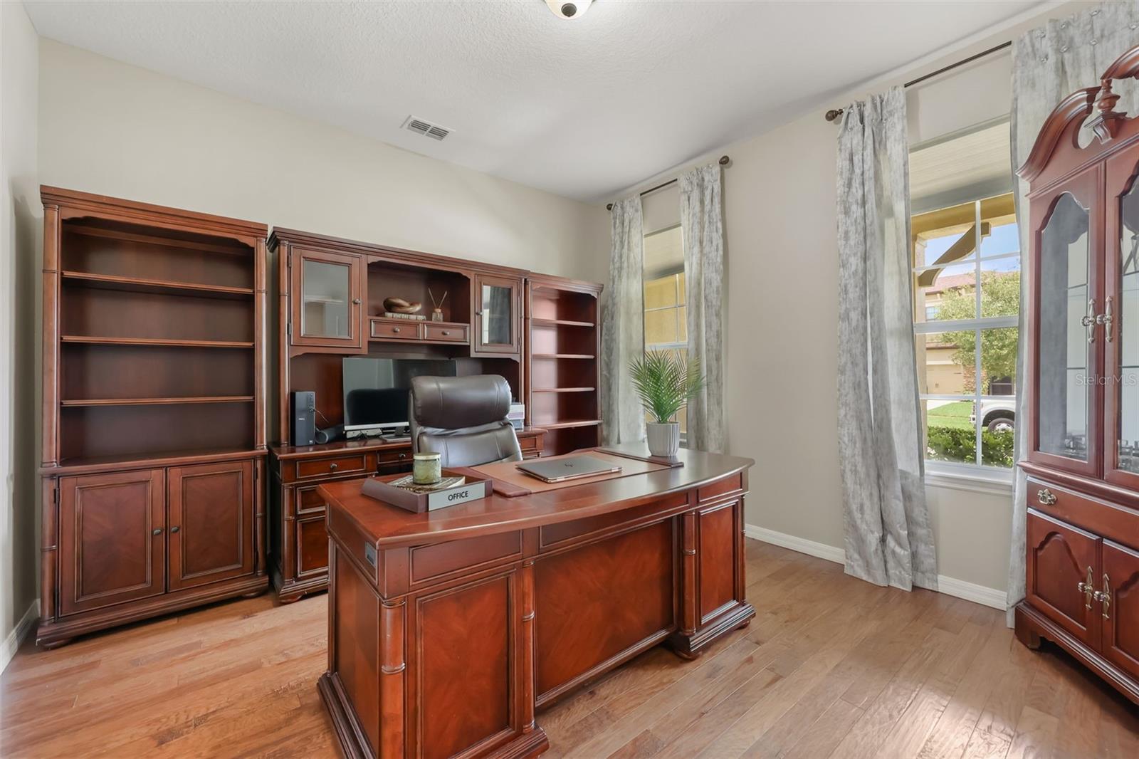 SHINGLE CREEK RESERVE AT THE OAKS PH 6 - Residential
