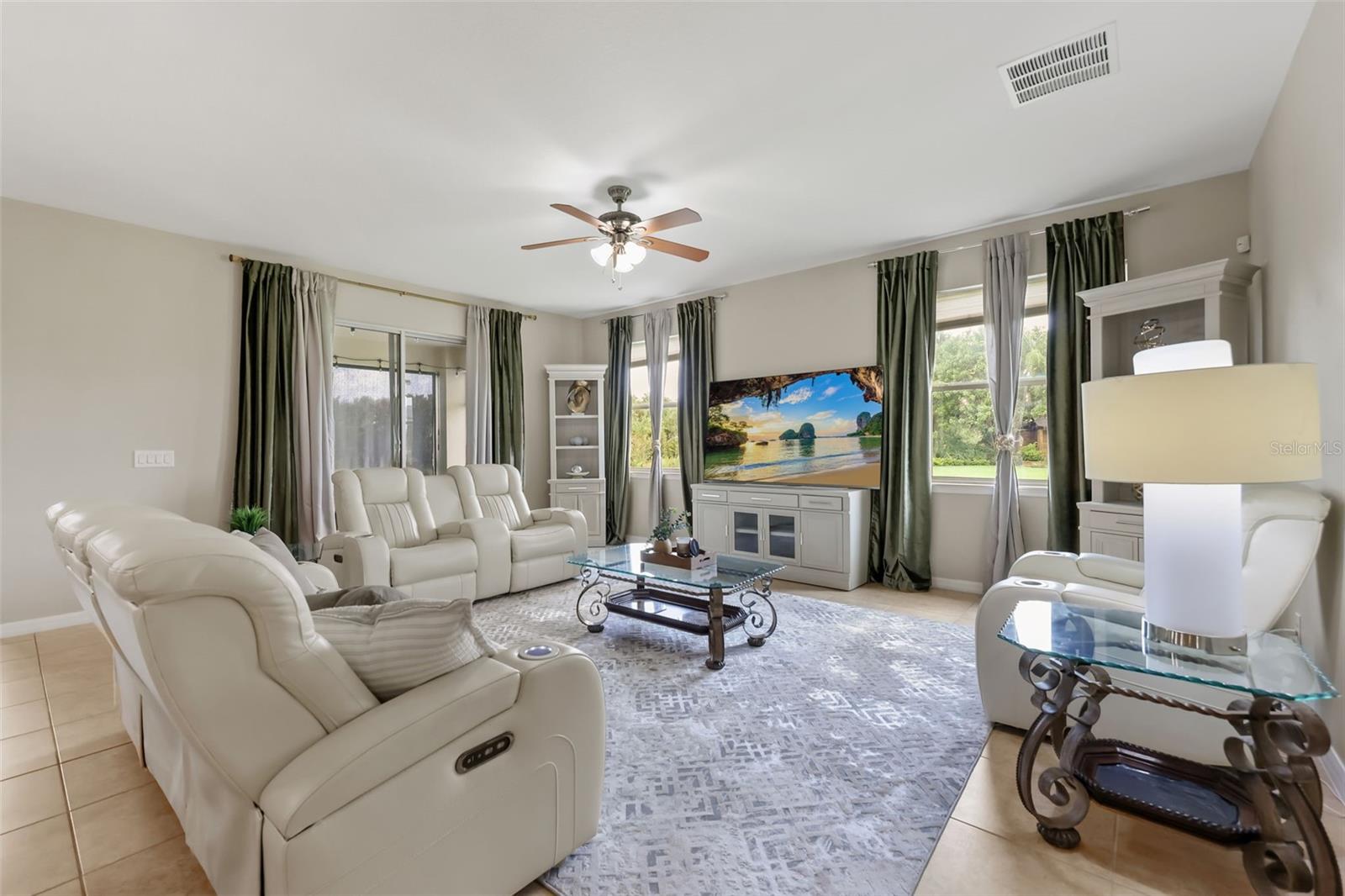 SHINGLE CREEK RESERVE AT THE OAKS PH 6 - Residential