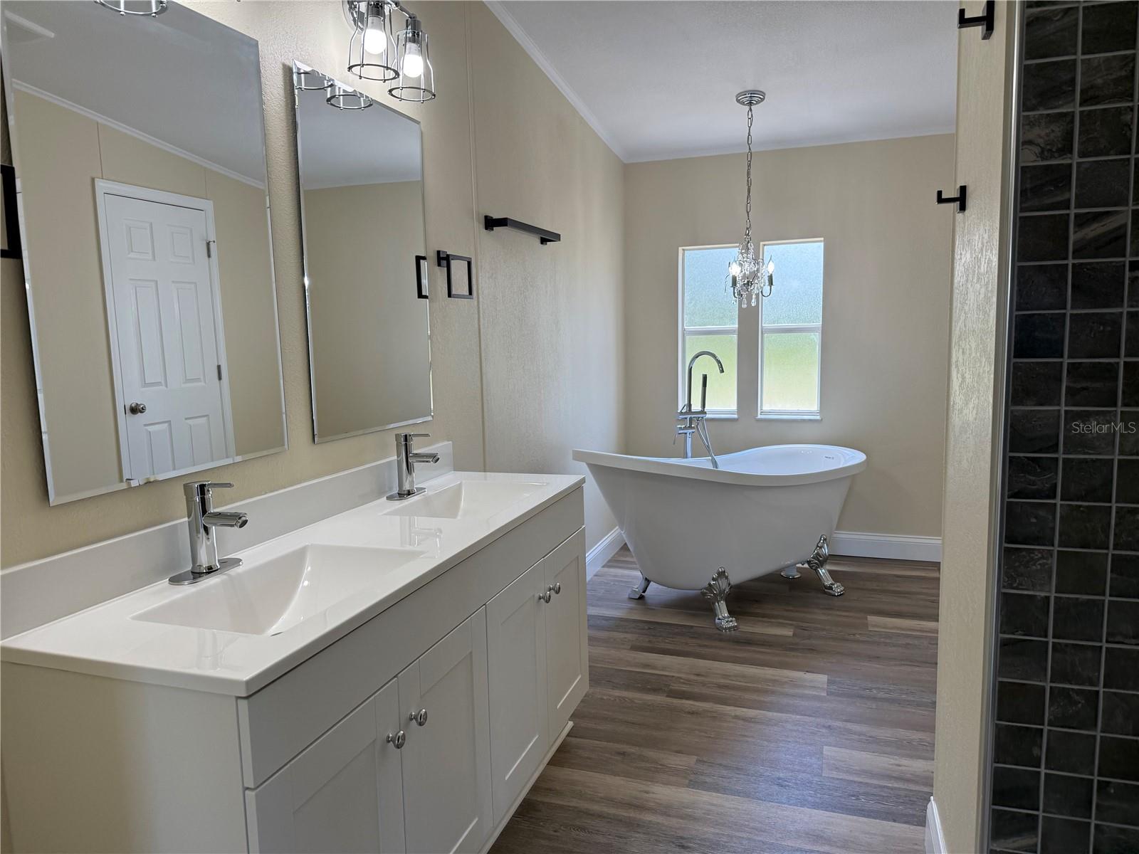 BROOKE LAKES PH 01 - Residential