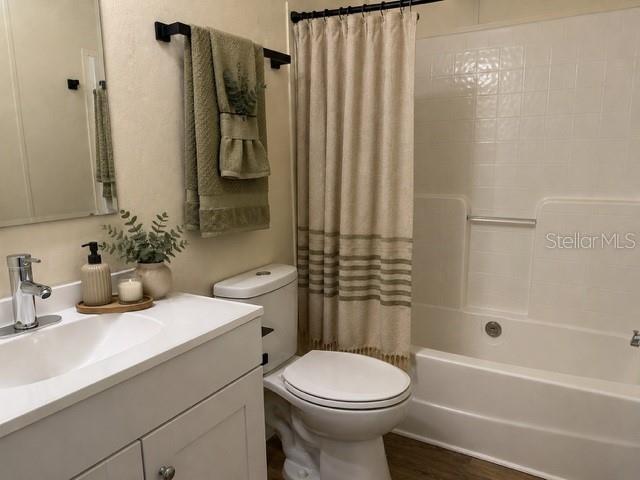 BROOKE LAKES PH 01 - Residential