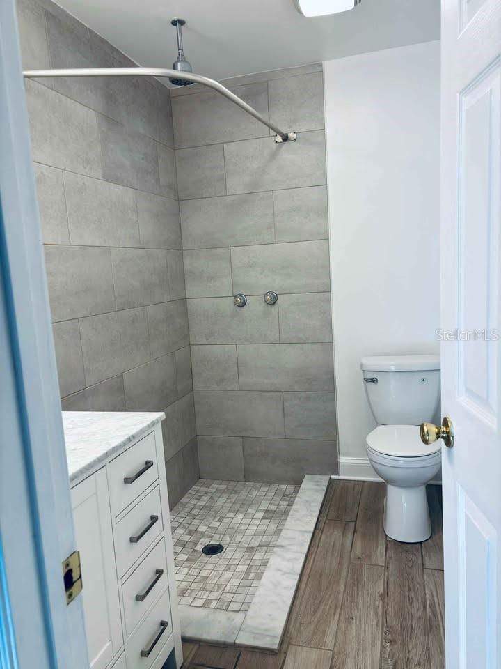 VILLAS OF BEACON GROVES - Residential Lease
