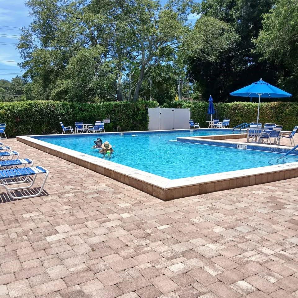 VILLAS OF BEACON GROVES - Residential Lease