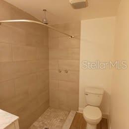 VILLAS OF BEACON GROVES - Residential Lease