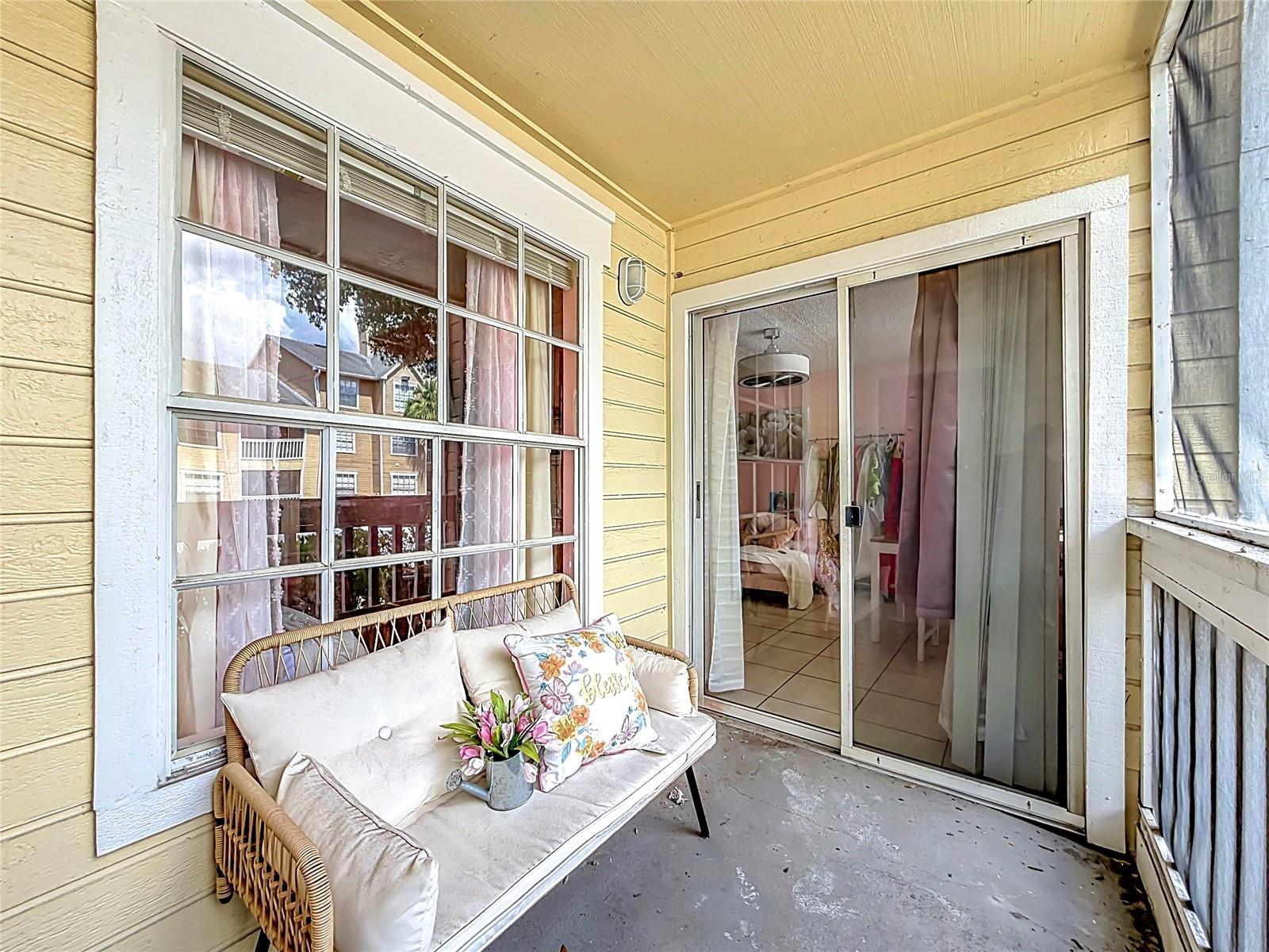 TRADE WINDS A METRO WEST - Residential