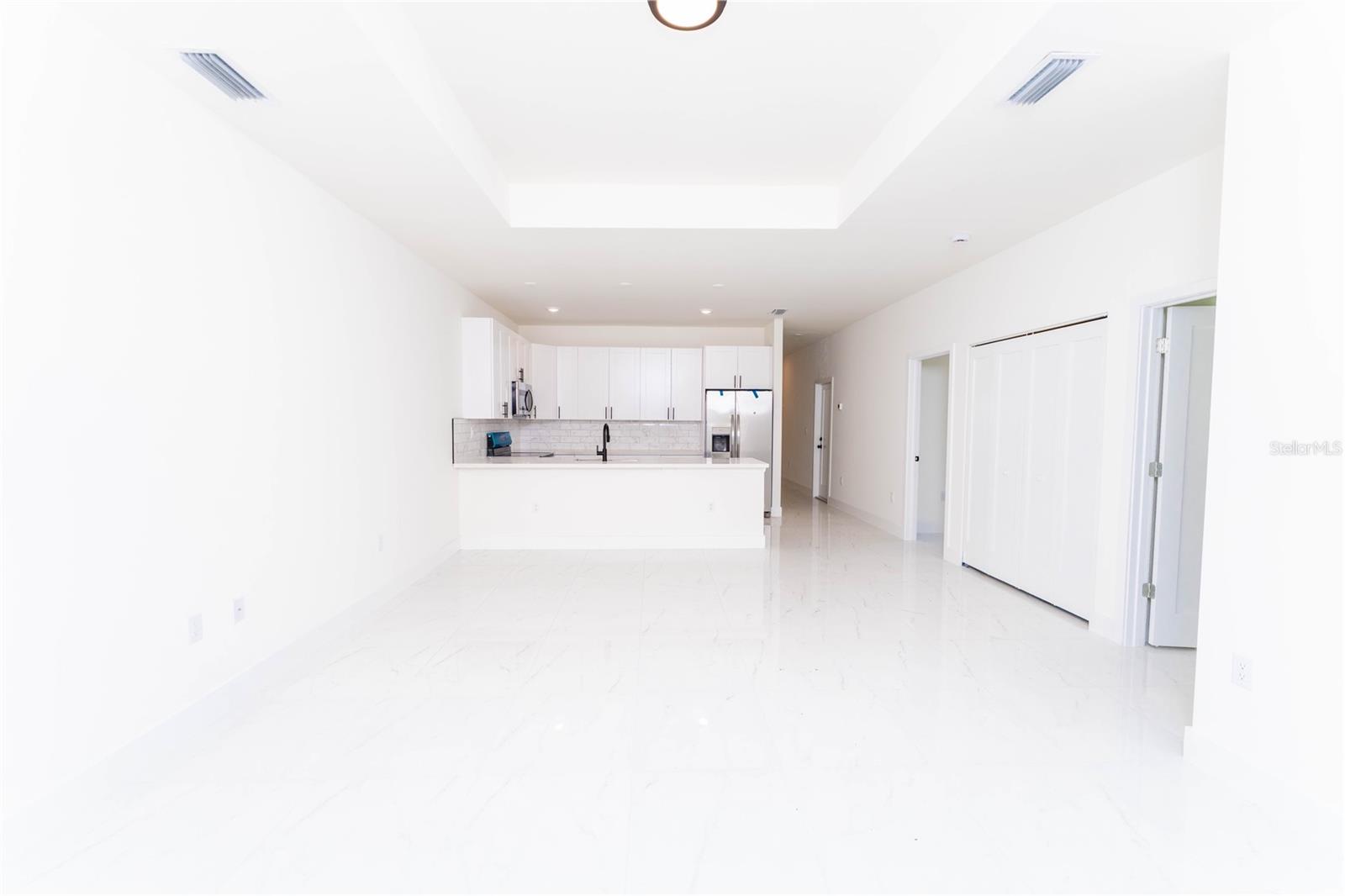 LEHIGH ESTATES - Residential Income