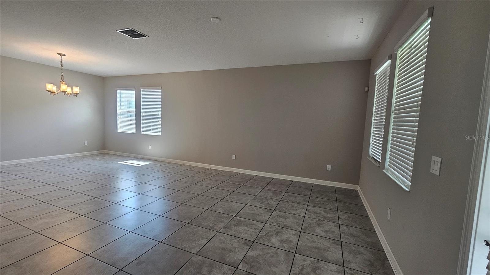 OAKS/MOSS PARK - Residential Lease