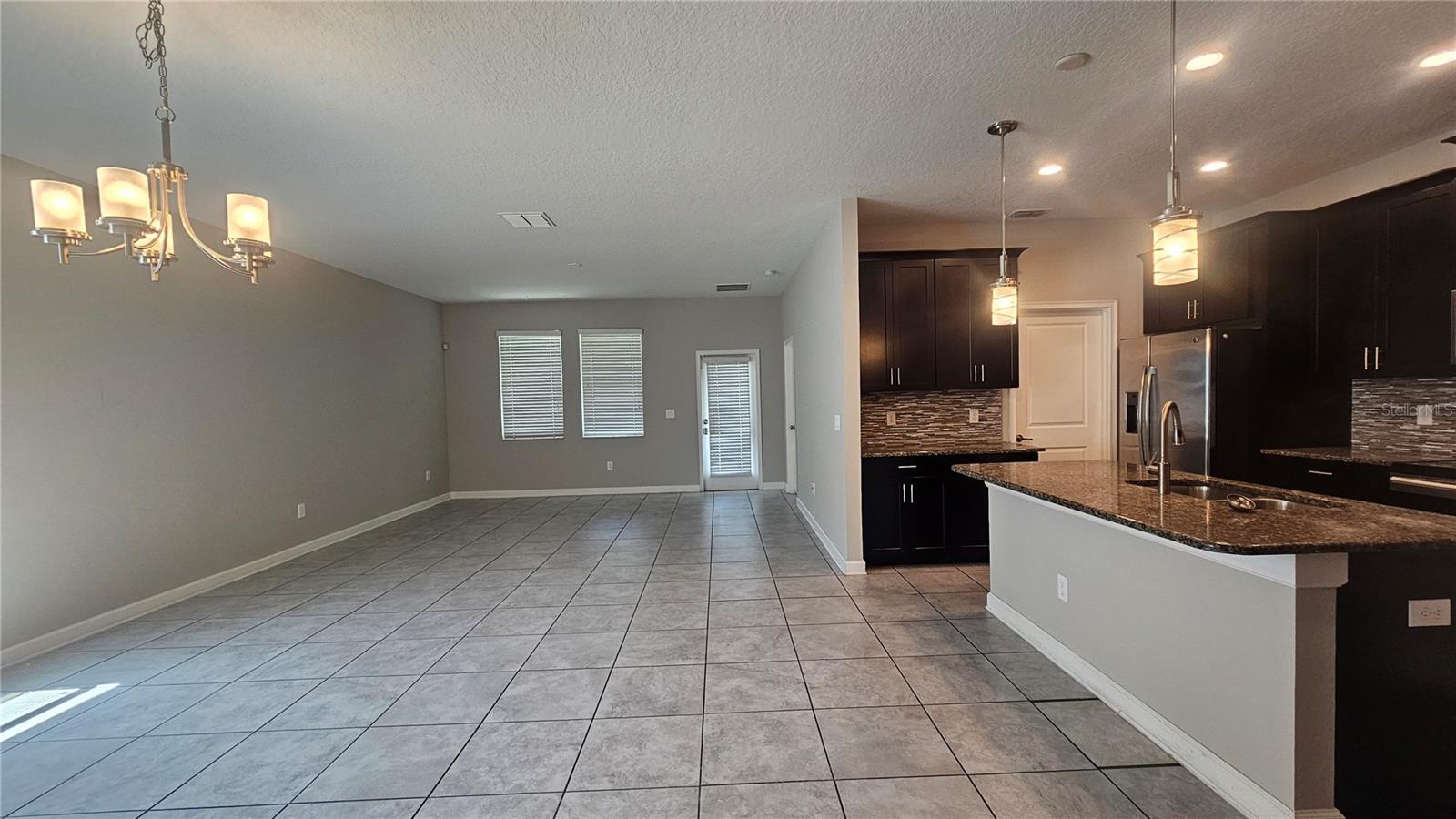 OAKS/MOSS PARK - Residential Lease