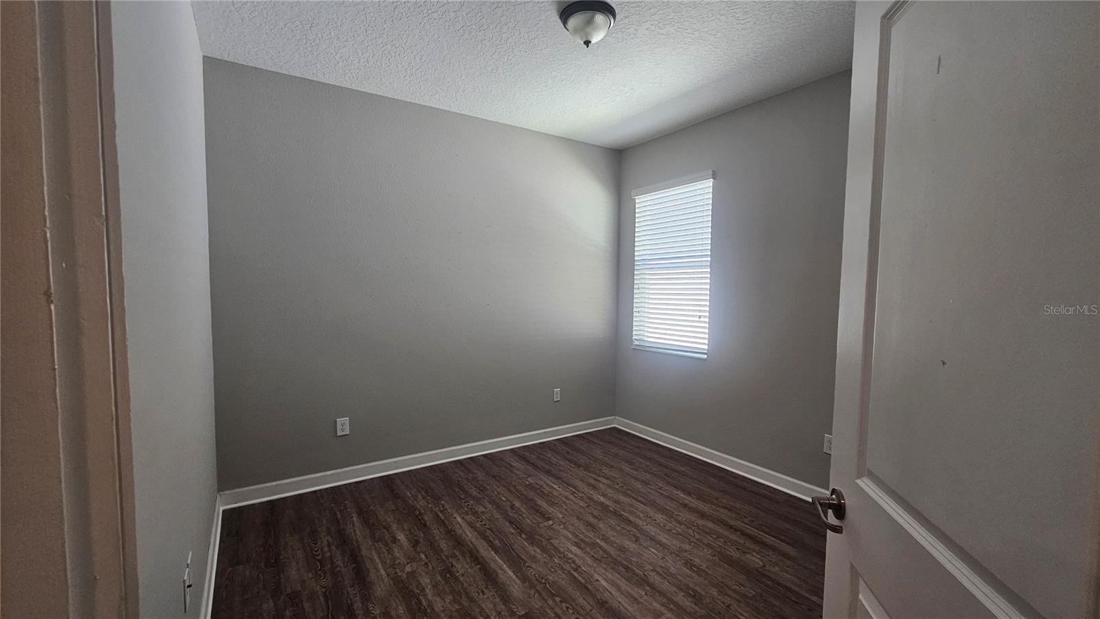 OAKS/MOSS PARK - Residential Lease