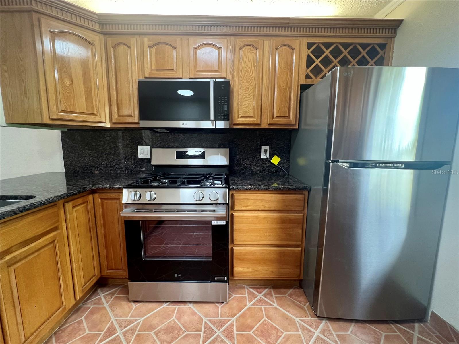 MISSION HILLS CONDO - Residential
