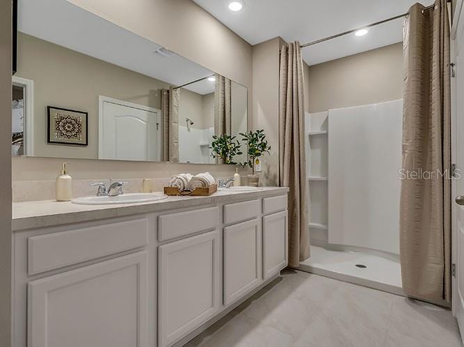 Woodbridge Lks/Edgewater - Residential