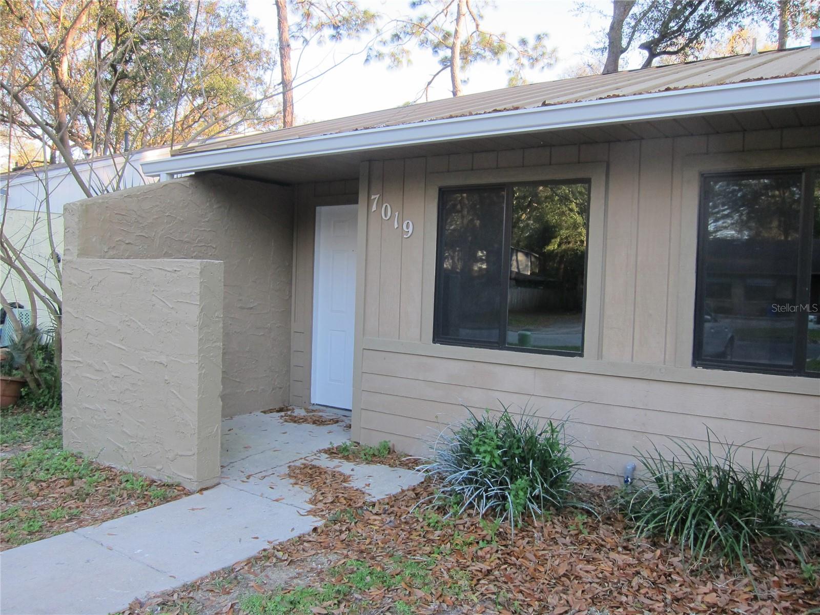 Upgraded in 2019 -- 2 bedroom, 1 bath Tower Oaks duplex apartment.  Built in 1984 with 822 sq. ft.  No carpet.  Ceramic tile floors, fenced backyard, walk-in shower, washer/dryer connections.  Back porch.  Occupancy limited to two.  Available for August 5.