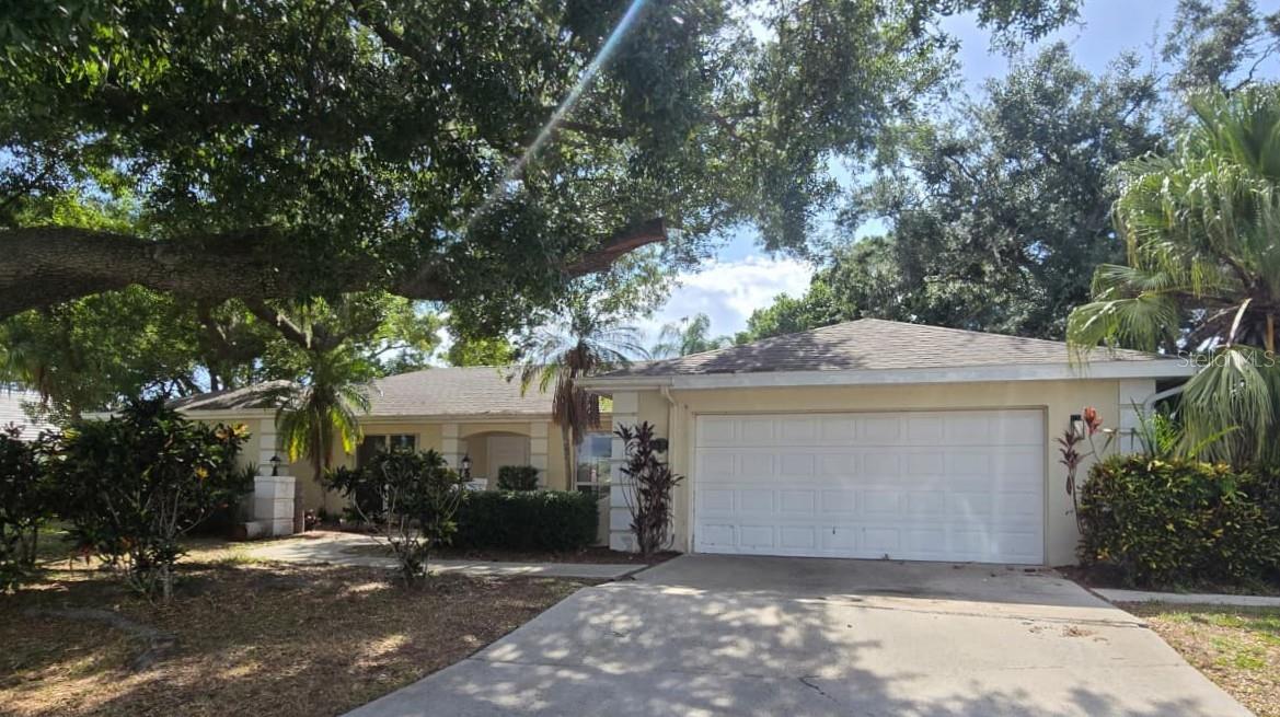 Now Available in Country Lakes at Palm Aire ! Come see this charming Home consisting of 2 bedrooms+1 BONUS ROOMS, 2 bath, 2,420 (sqft), -clean POOL residence with a spacious layout and great back yard! This is the perfect home for those looking for space and best of it’s move in ready. Property is being sold “as-is” with right to inspect. It is the buyers and buyer’s agent responsibility to verify all room measurements, utilities info, lot size, schools zoning, building addition permits, building materials, along with all property information in this listing. All room measurements and dimensions are estimates.
