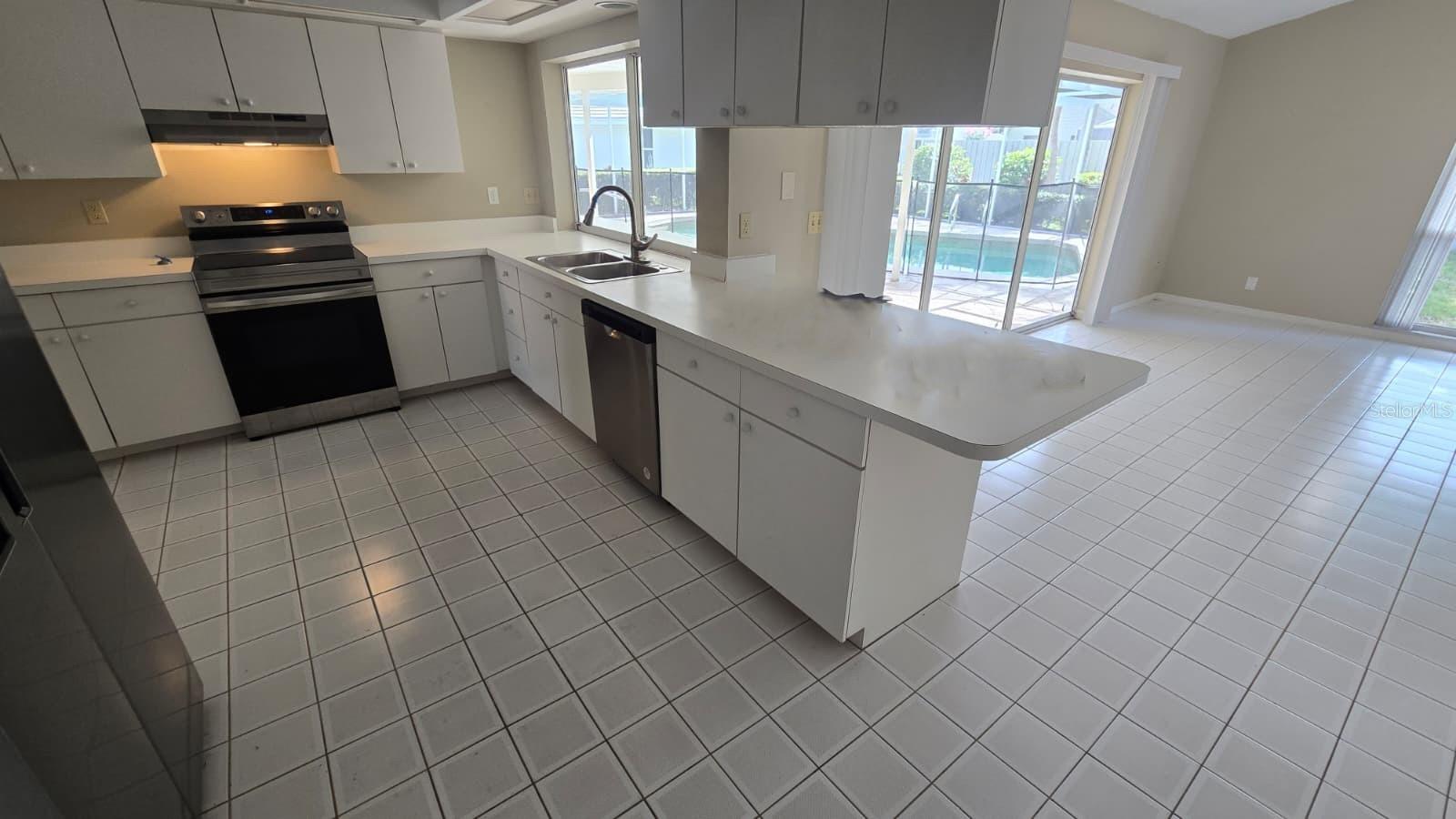 PALM-AIRE AT SARASOTA UNIT 7 PH 1 - Residential