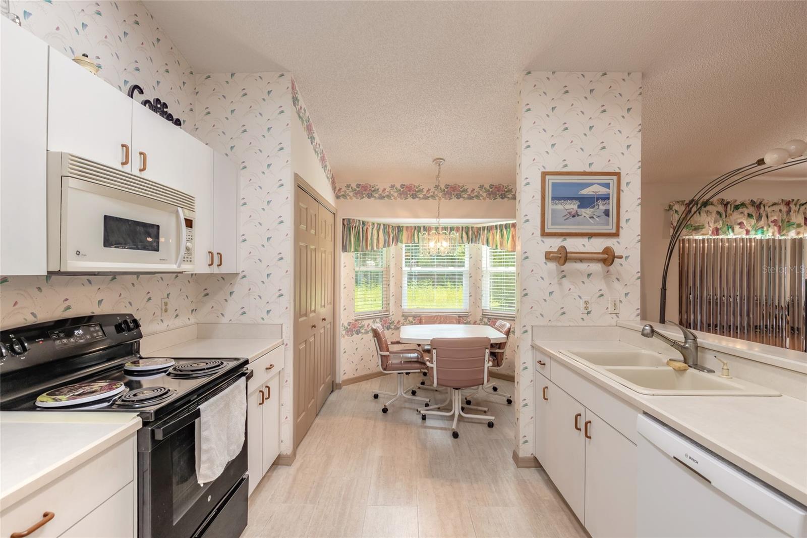 FAIRWAY ESTATES 08 - Residential