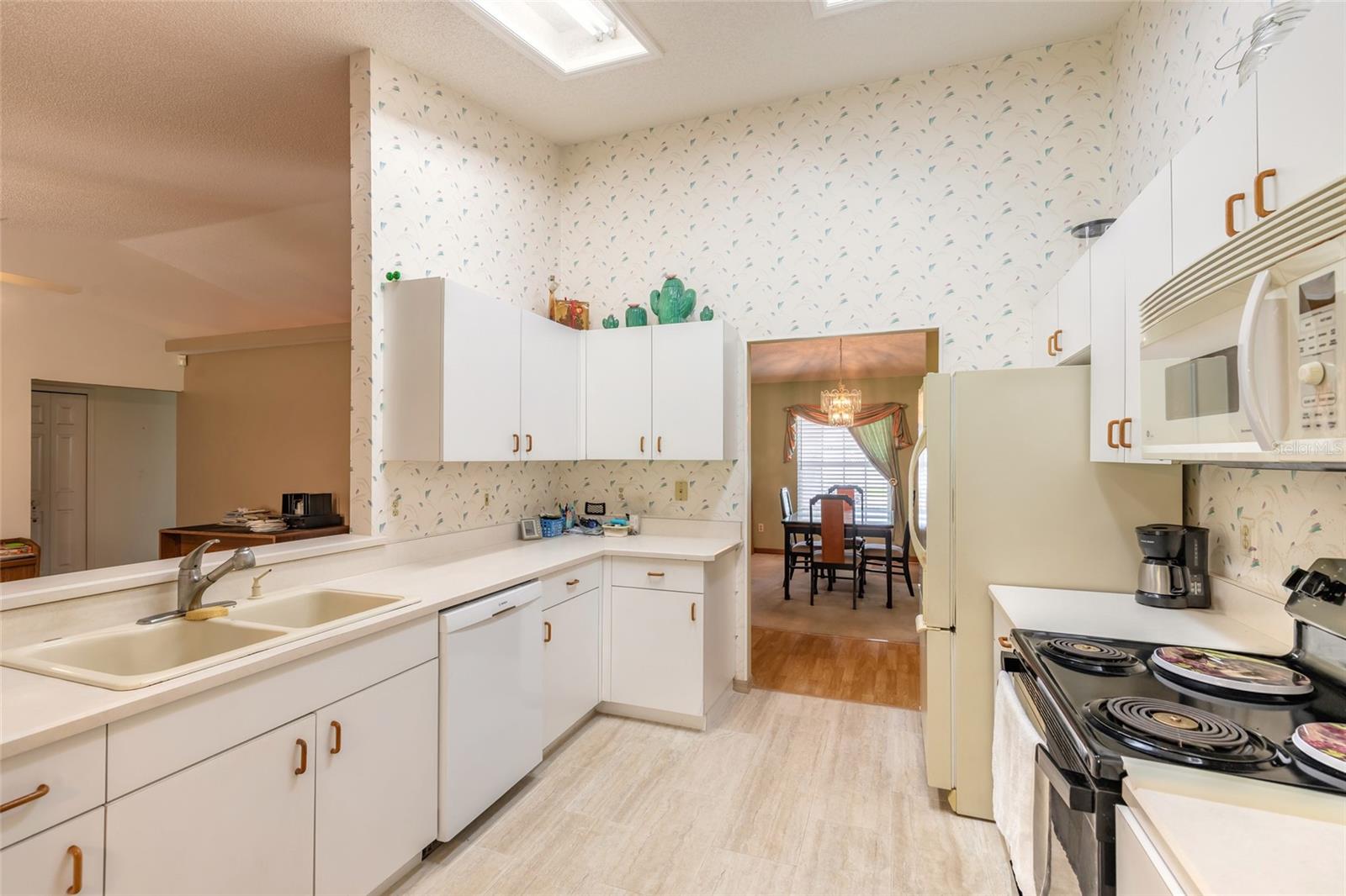 FAIRWAY ESTATES 08 - Residential