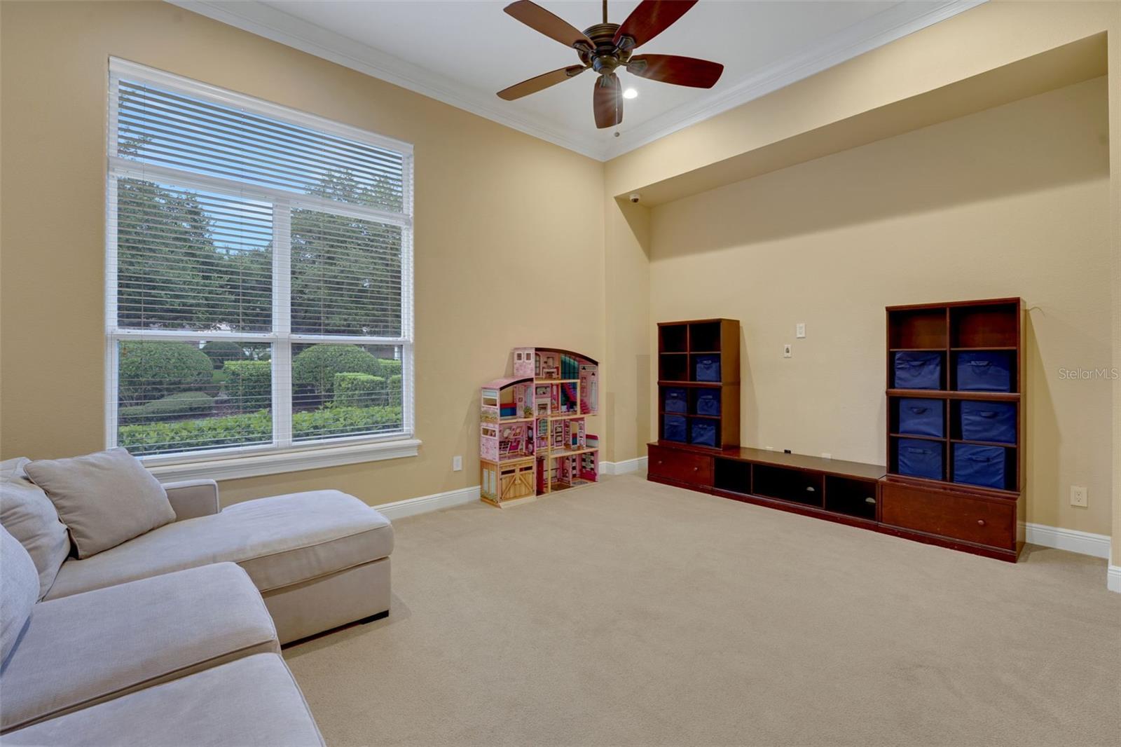 ALAQUA LAKES - Residential