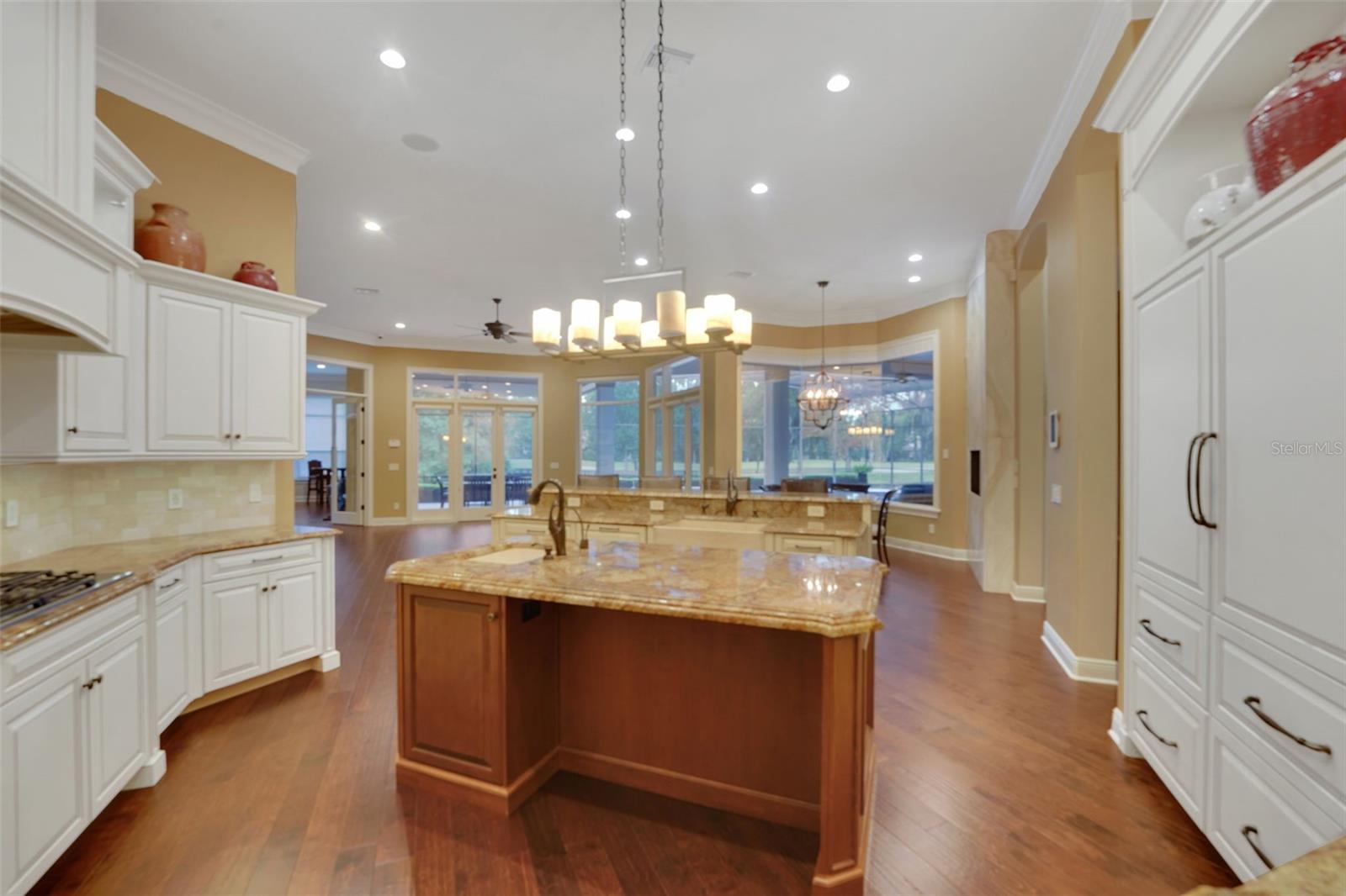 ALAQUA LAKES - Residential
