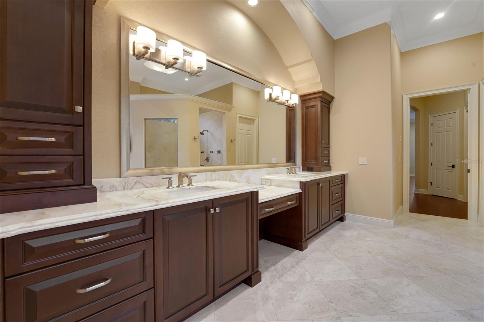 ALAQUA LAKES - Residential