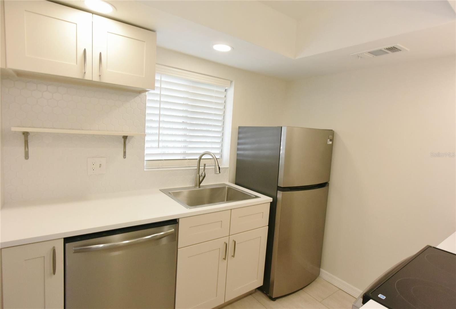 SUNLAND APTS - Residential Lease