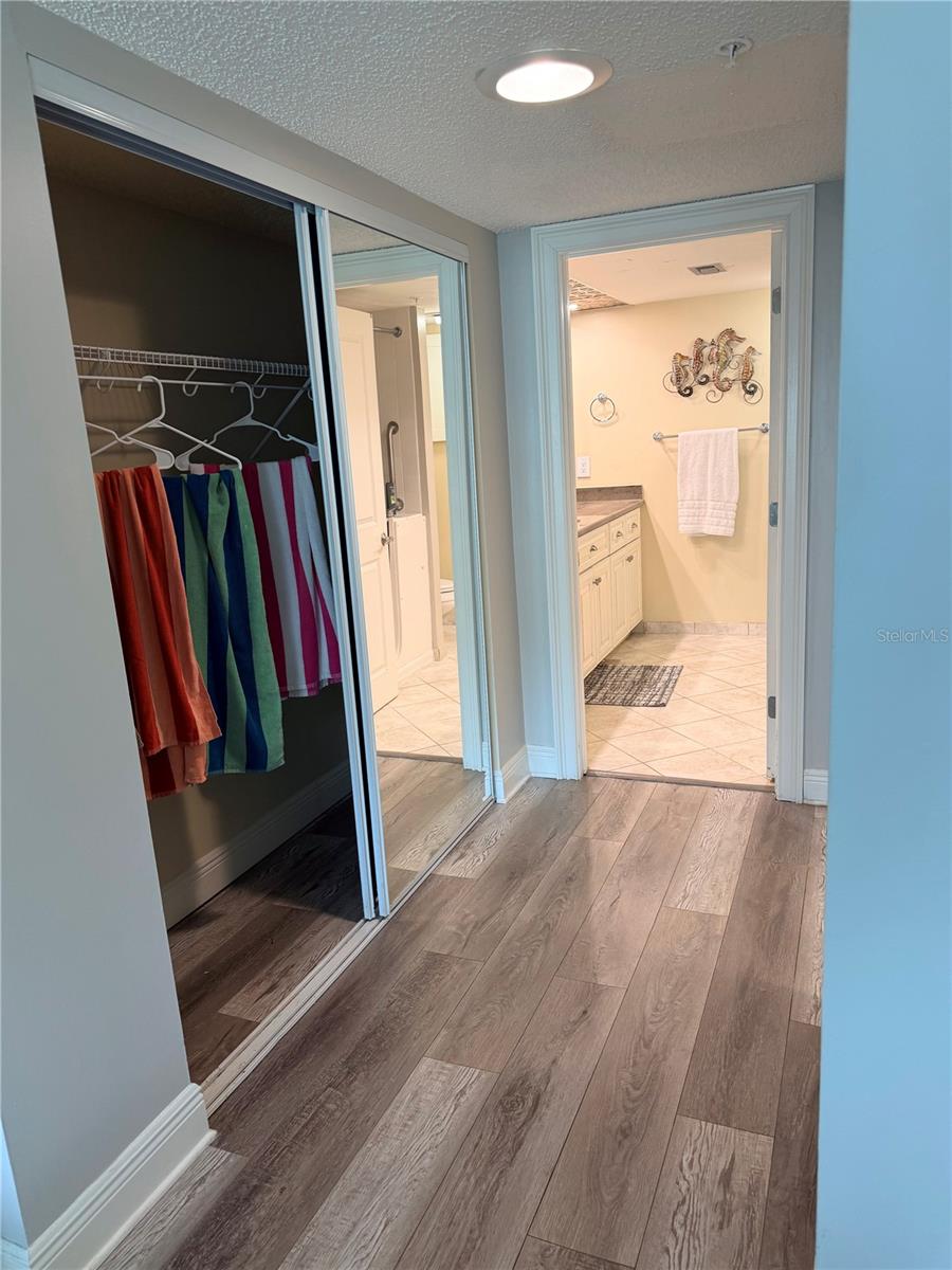 SAND KEY CONDO-SOUTH BEACH - Residential Lease