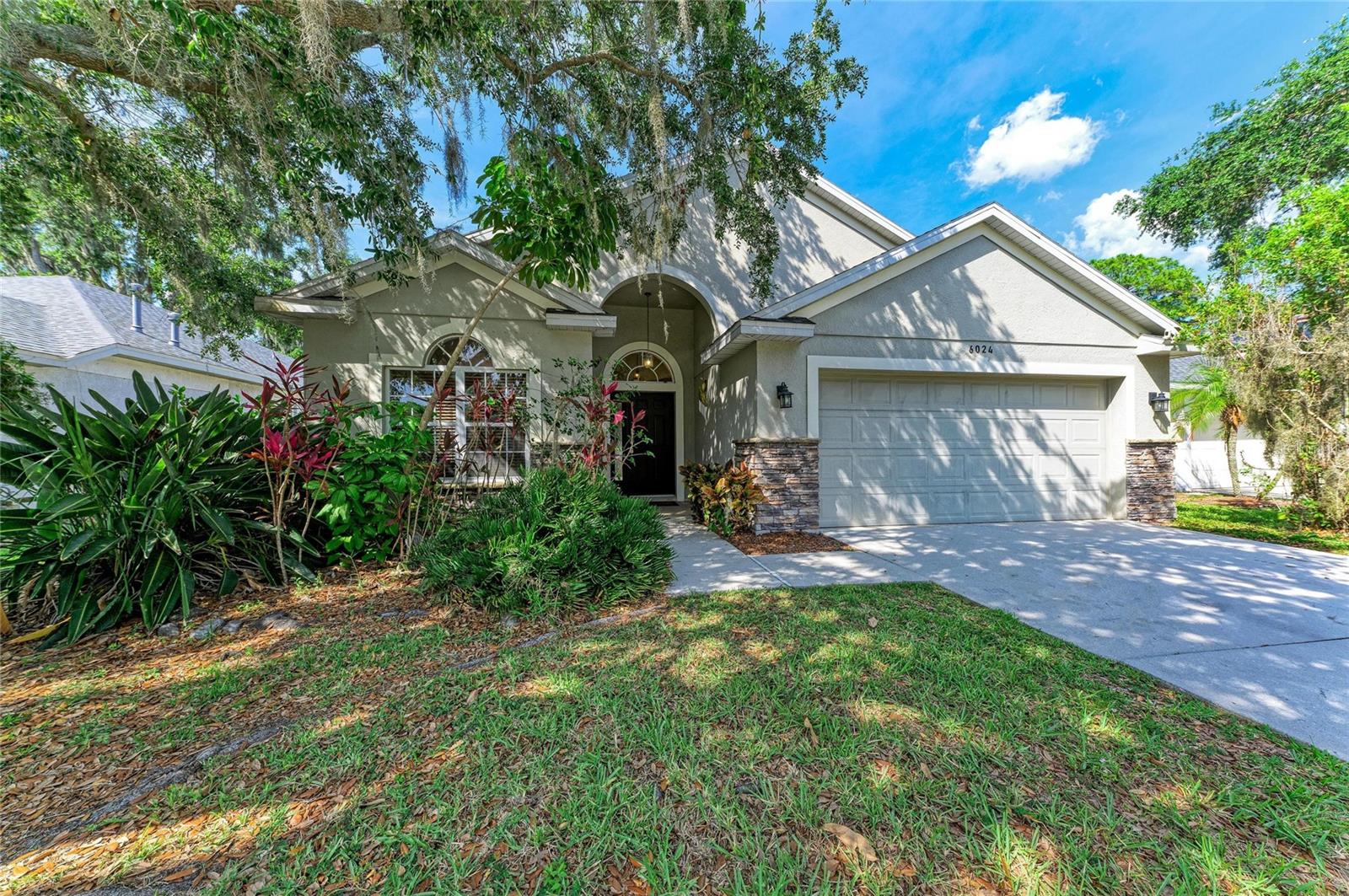 OAKLEY PLACE - Residential