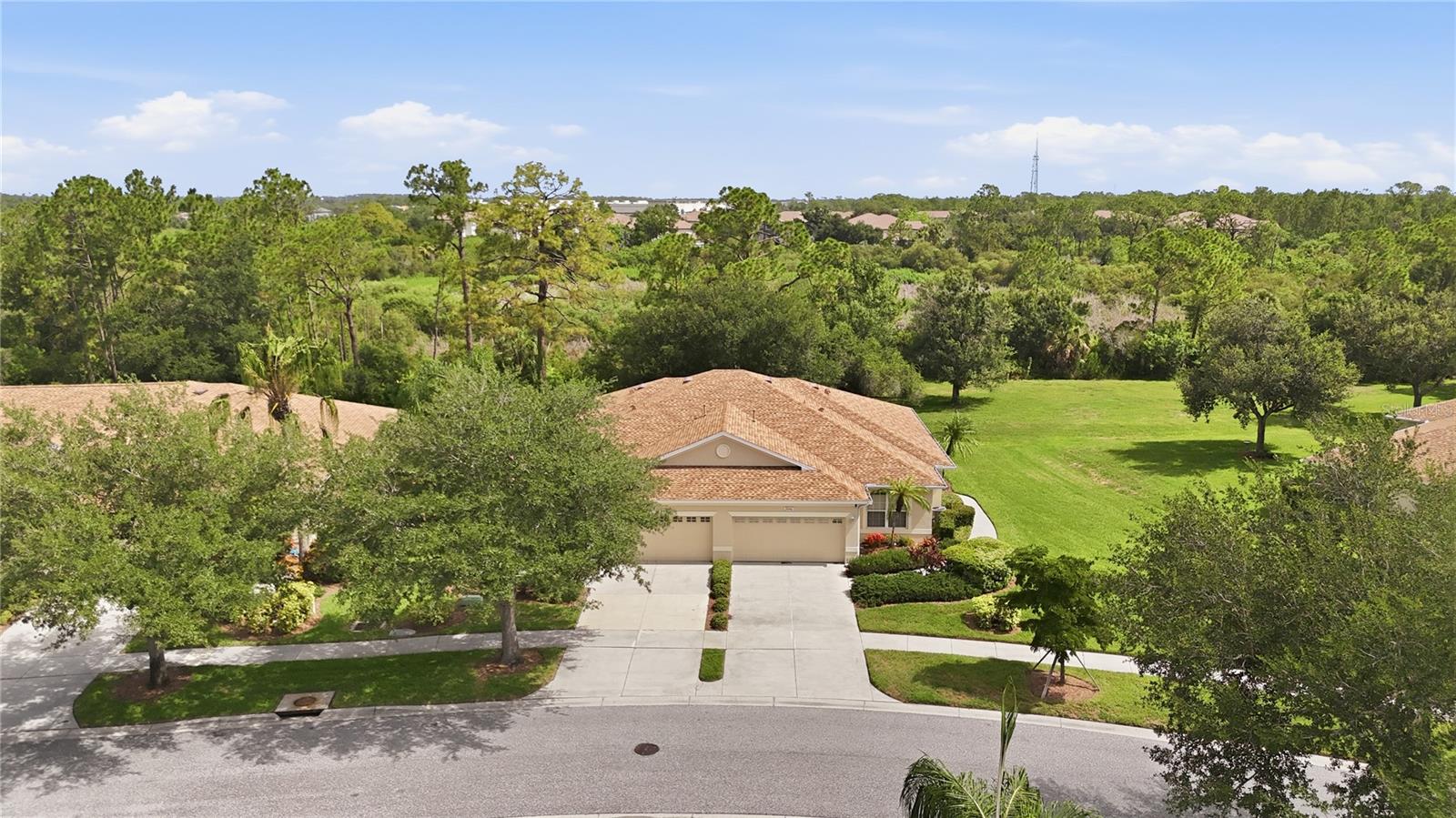 LAKESIDE PLANTATION - Residential