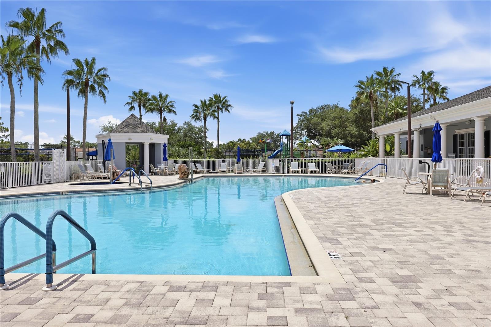 LAKESIDE PLANTATION - Residential