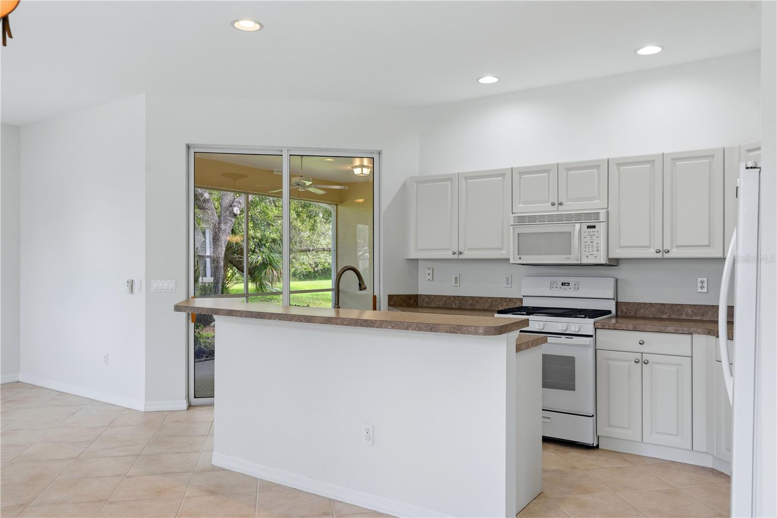 LAKESIDE PLANTATION - Residential