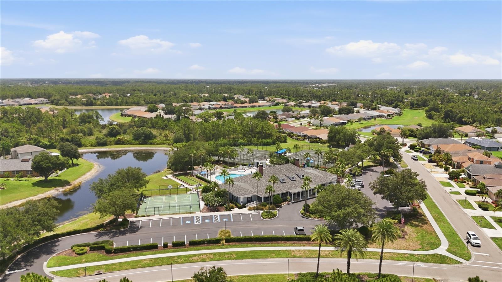 LAKESIDE PLANTATION - Residential