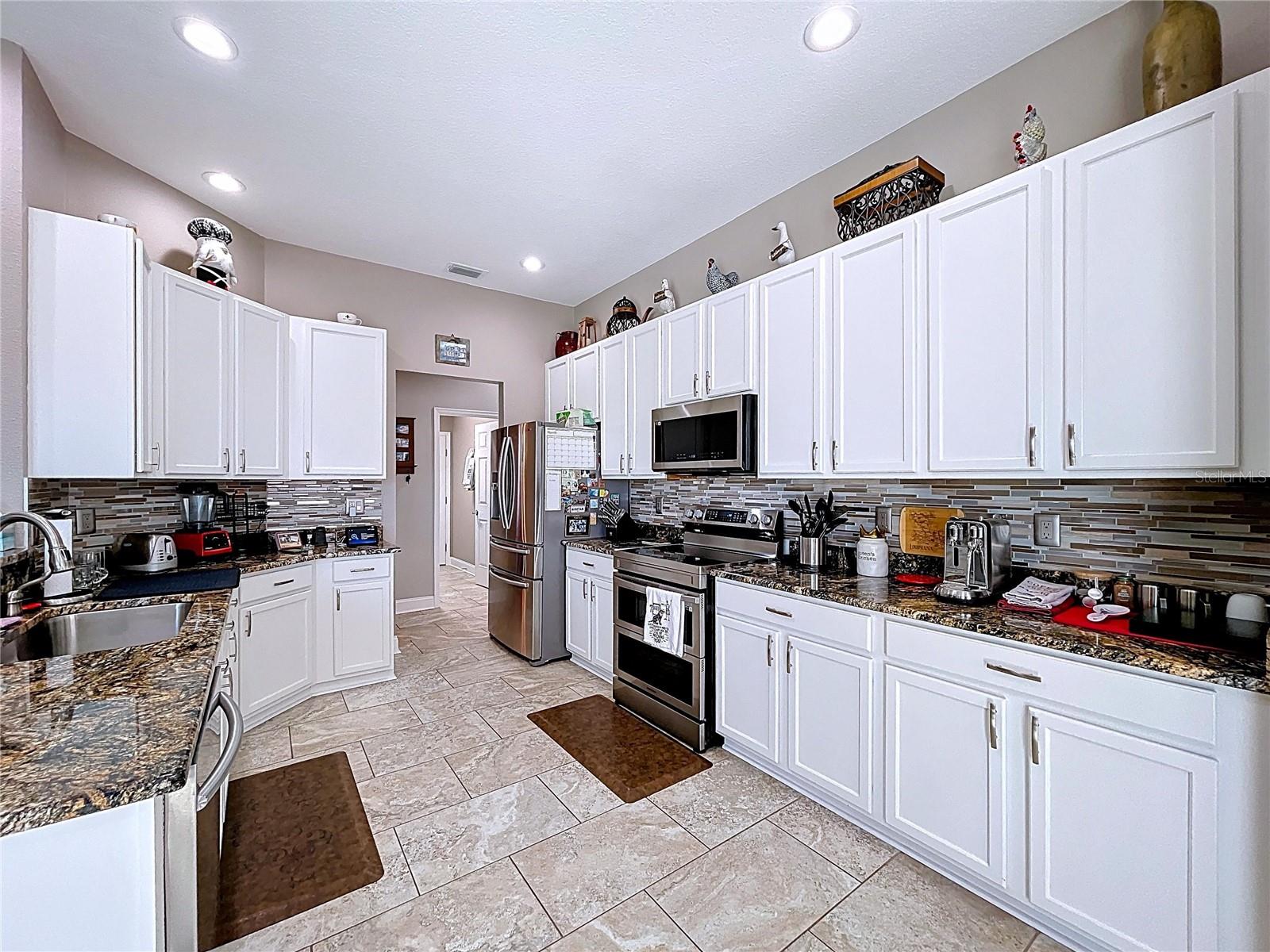 VALENCIA GARDENS PH 01 - Residential