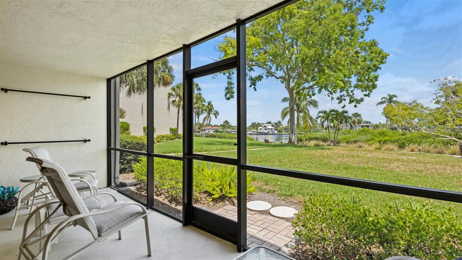 MIDNIGHT COVE II - Residential Lease
