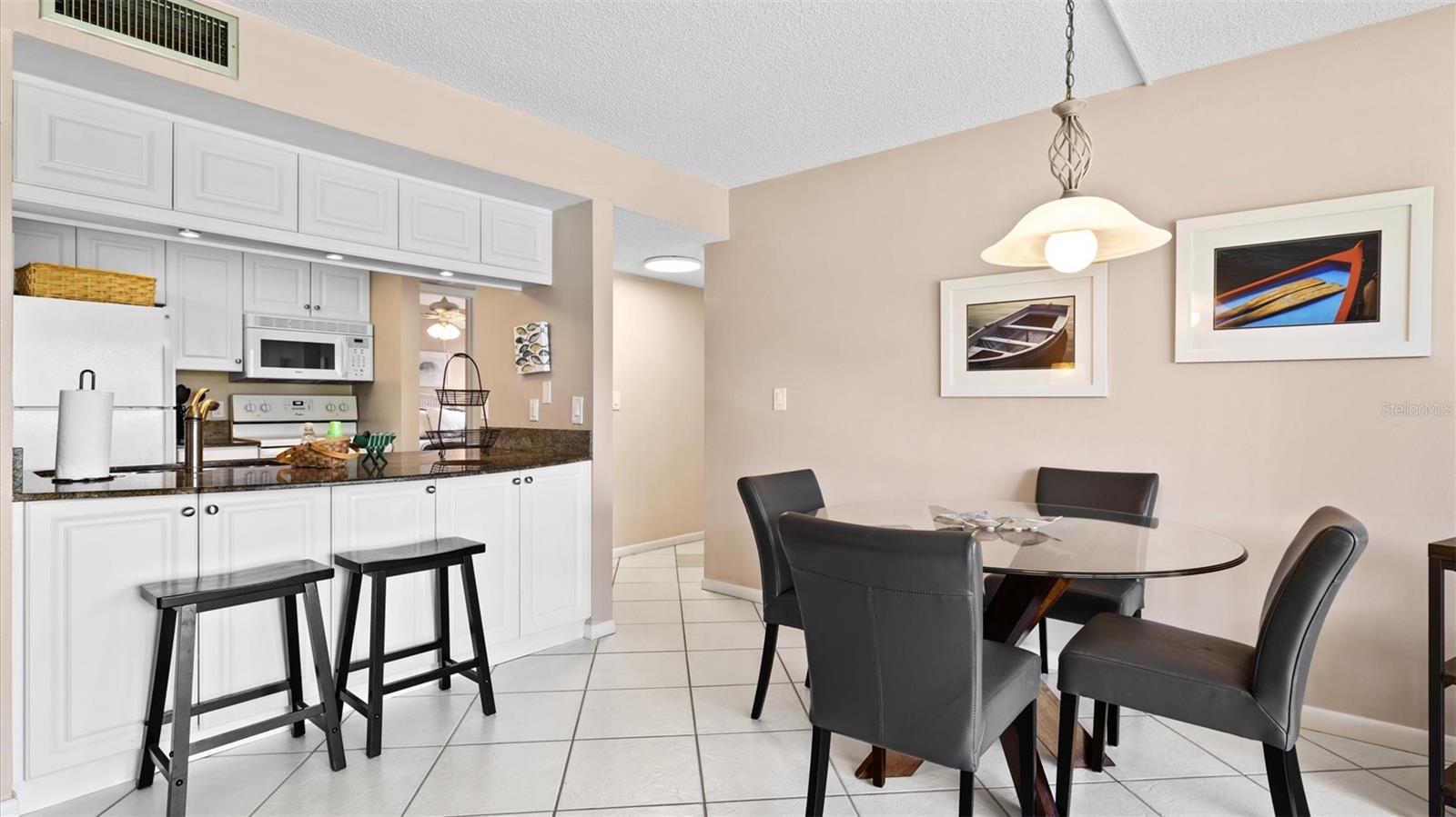 MIDNIGHT COVE II - Residential Lease