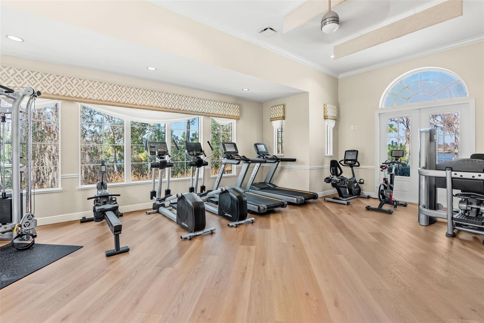 ROYAL CYPRESS PRESERVE-PH 4 - Residential