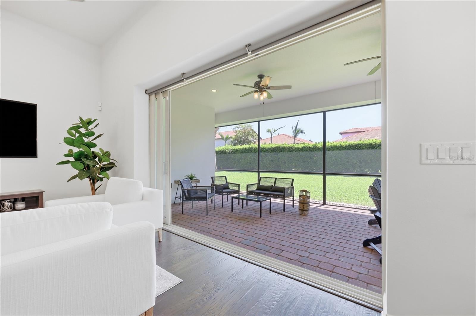 ROYAL CYPRESS PRESERVE-PH 4 - Residential