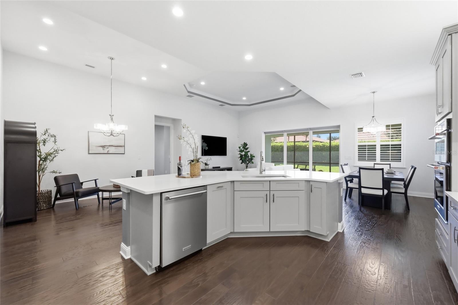 ROYAL CYPRESS PRESERVE-PH 4 - Residential